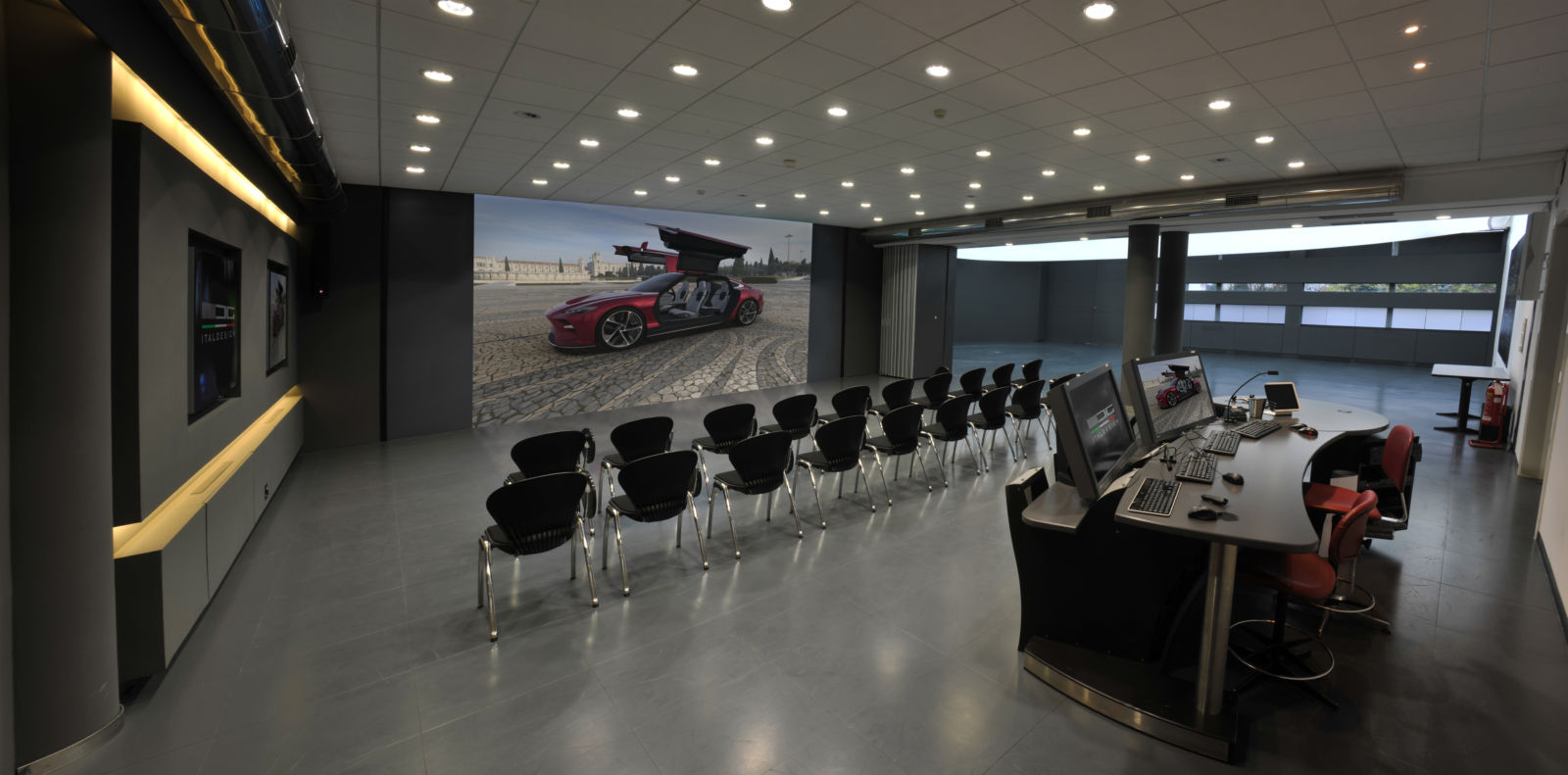 Virtual Reality Center · Italdesign